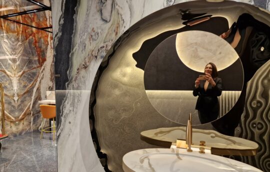 Spieki wielkoformatowe – siła natury w czterech ścianach